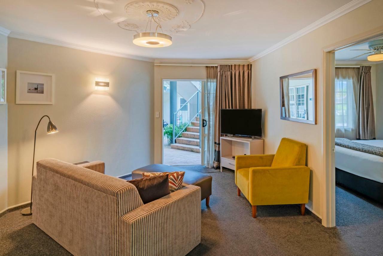 Silver Fern Rotorua Suites & Spa Dış mekan fotoğraf A typical apartment at the hotel