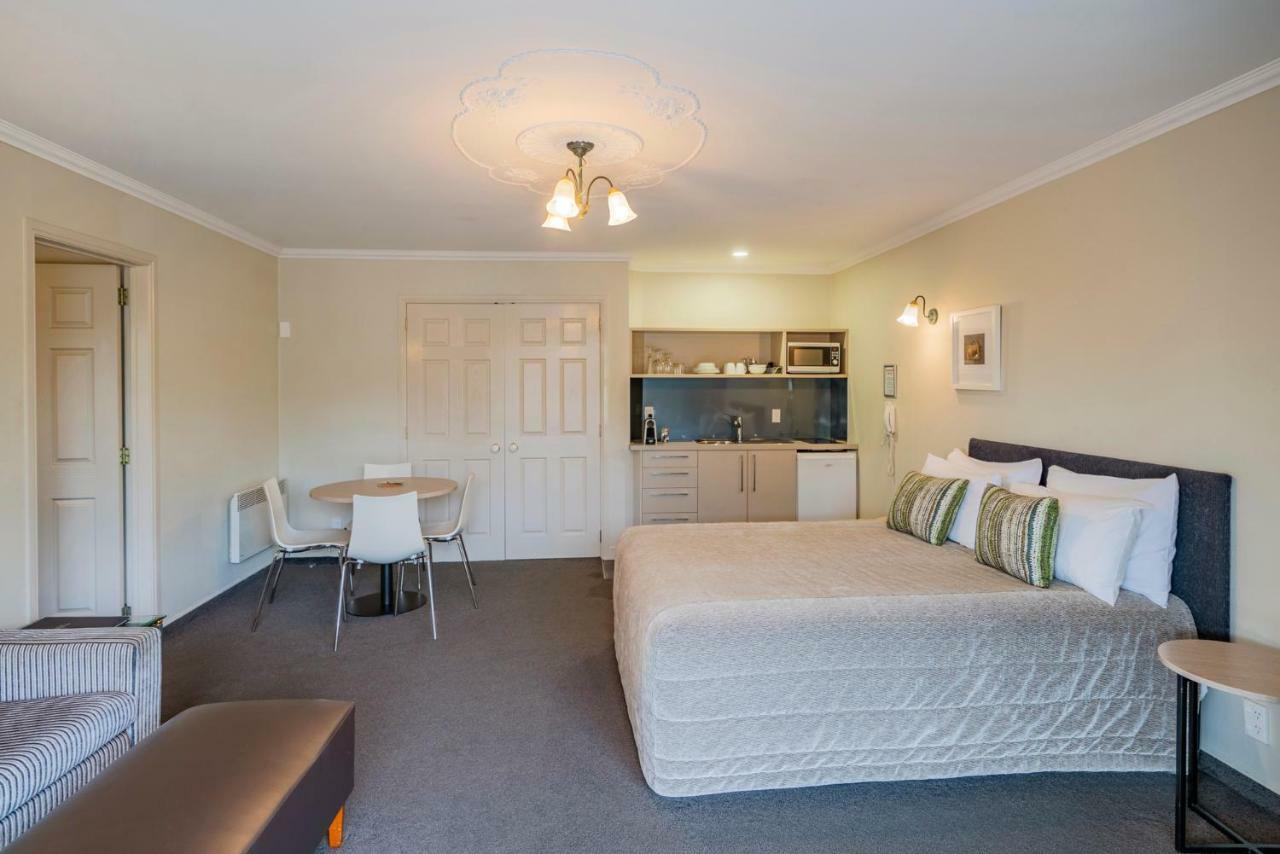 Silver Fern Rotorua Suites & Spa Dış mekan fotoğraf A studio apartment in New Zealand
